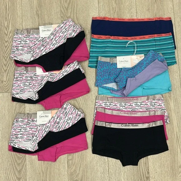 Calvin Klein Boy-shorts panties - Picture 1 of 8